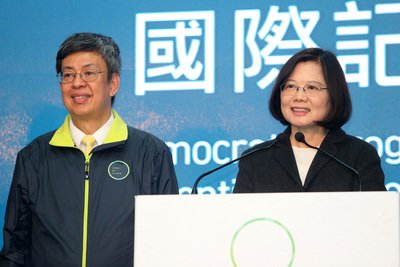 蔡氏：両岸平和の現状確保に全力