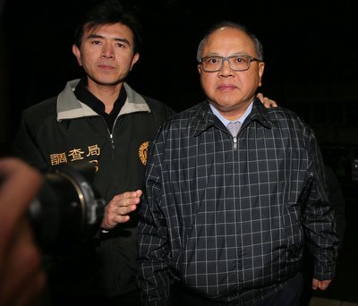 立法院秘書長汚職、王・院長は「遺憾」