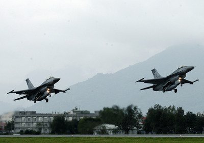 空軍少佐、米での訓練中に死亡