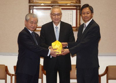 張・新行政院長：4ヶ月に全力投球