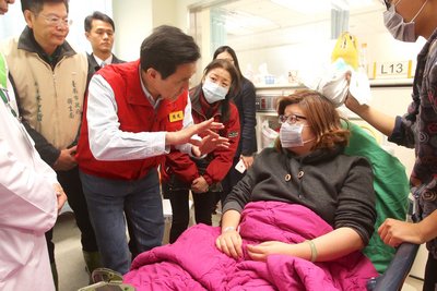 地震で5人死亡、けが人307人