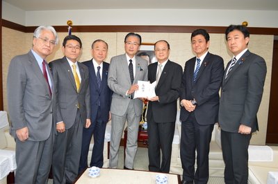 地震被害、日本からの支援続く
