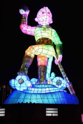 台湾ランタンフェス、1200万人見込む