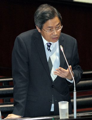 政権引継ぎで政府・民進党間にズレ