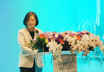 民進党、9年後の「非核国家」実現目指す