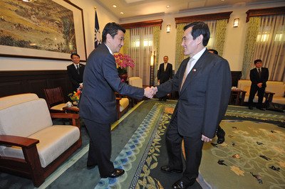 馬・総統、漁船護衛の立場重ねて示す
