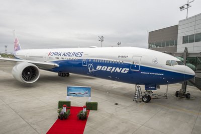 中華航空とボーイングのコラボ機が到着へ