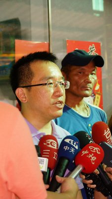 陳水扁氏の食事会出席可否が波紋