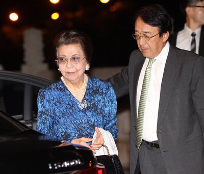 蔡・総統、音楽会で安倍氏の母親と対面