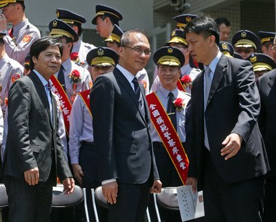 行政院「大陸出身配偶者の権益を確保」