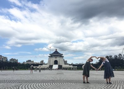 台風1号、「中度」に勢力拡大か