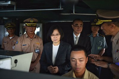 総統「軍艦派遣は権益確保の決意表明」