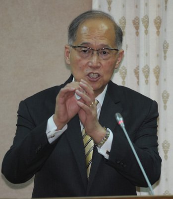 外交部、問題解決の場への参加訴え