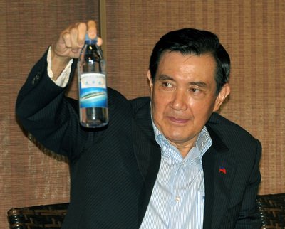 「太平島の水を比に」、内政部は賛同