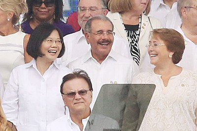友好国大統領就任式に副総統派遣か