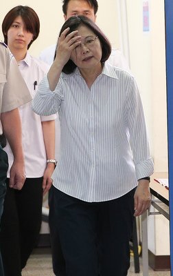 蔡・総統への「満足度」が大きく低下