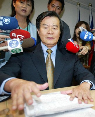 総統、シンガポール代表の後任人事検討