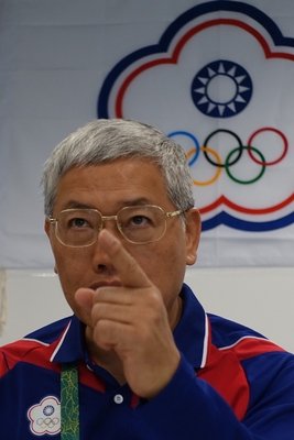 選手団団長がドーピング問題を謝罪