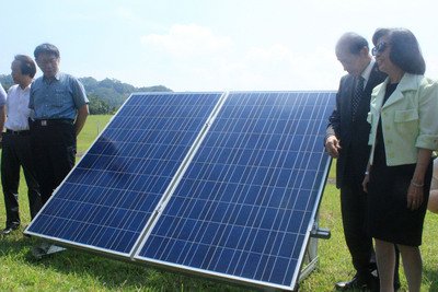 製塩場に太陽光パネル、4年で完成