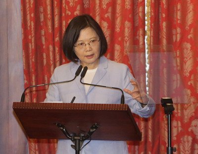 蔡・総統に満足は53％＝調査