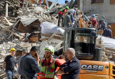 外交部、イタリア大地震でお見舞い