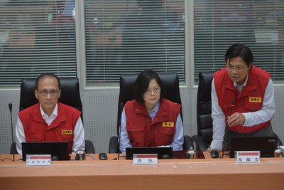 蔡・総統、台風の備えで「気を緩めるな」