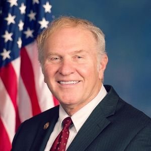 米議員「往来制限緩和を」、政府が歓迎