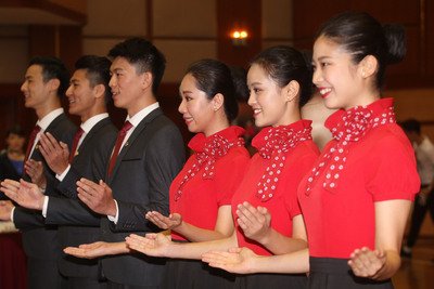 国慶節エスコート係に日本人留学生