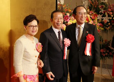 国慶節祝賀団、欧州からは4グループ