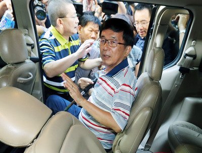 陳・元総統、国慶節祝賀大会出席申請