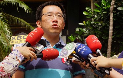陳・元総統、祝賀大会には出席できず