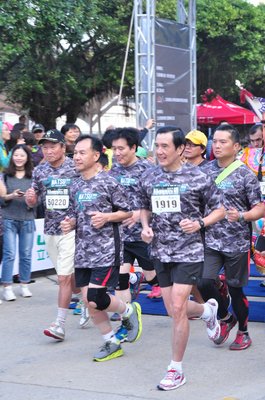馬祖で初の坑道マラソン、前総統も参加