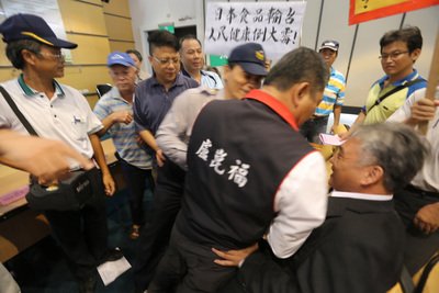 行政院：日本食品解禁は公聴会後に検討