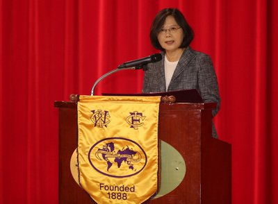 蔡・総統「政策で男女平等推進」