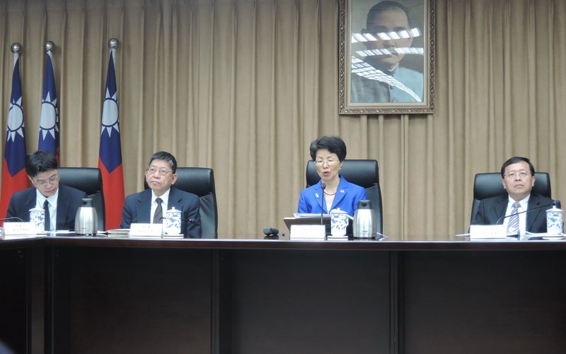 陸委会：威嚇行為は両岸関係に無益