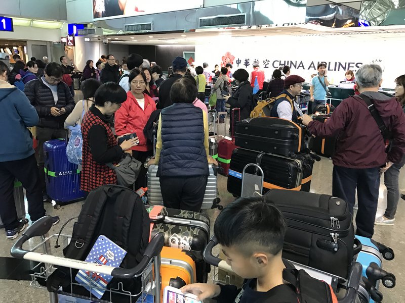桃園空港、2/3はUターンラッシュ