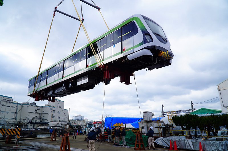 台中MRTの日本製車両が5日に到着