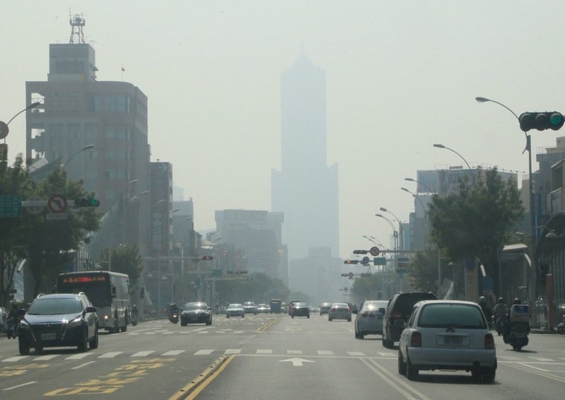 高雄・屏東の大気汚染が「赤色」レベル