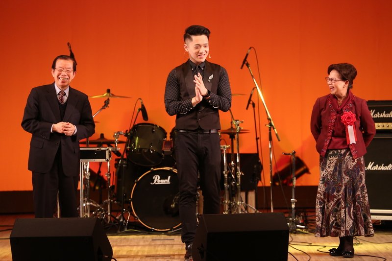 春節文化訪問団公演、駐日代表も