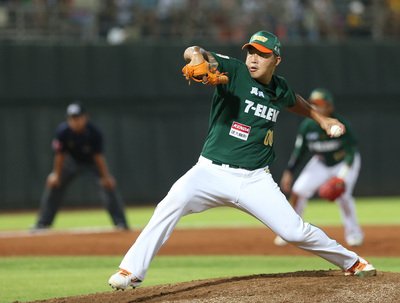 郭泓志がパドレスとマイナー契約