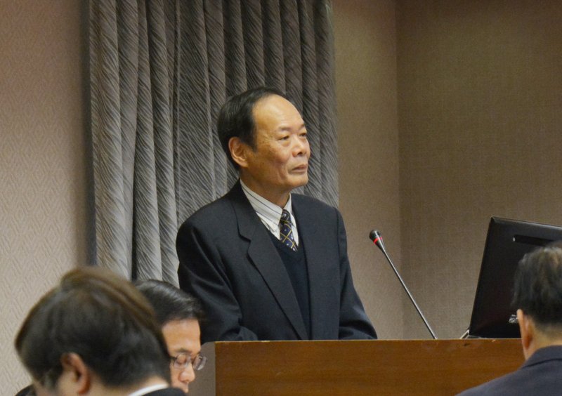 海巡署：沖ノ鳥で操業の台湾漁船守る