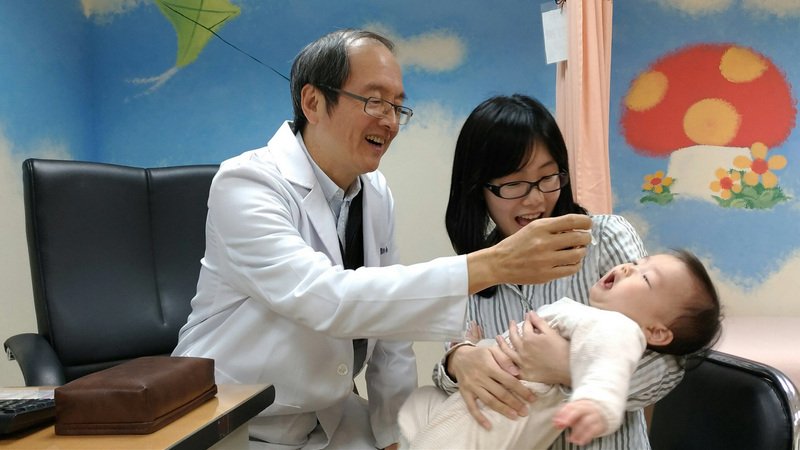 少子化対策室を設置、出生率向上へ
