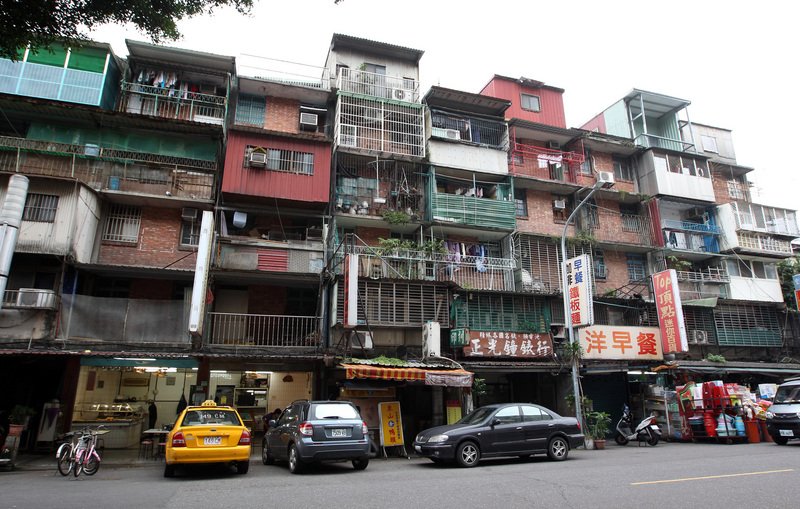 老朽建築物の建替え条例、立法院で可決