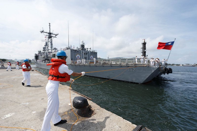 米から購入のフリゲート艦、台湾に到着