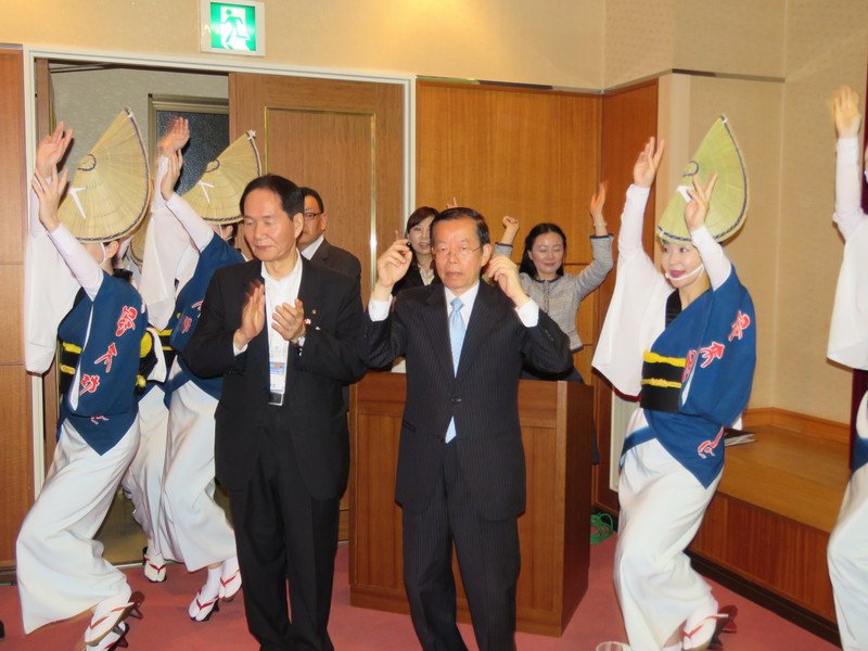 謝・駐日代表ら、体験型旅行を満喫