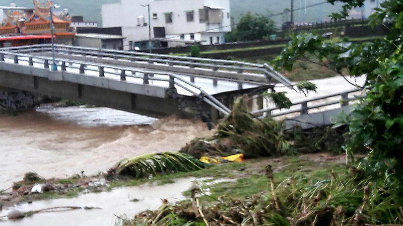 行政院、北部豪雨で対応センター設置