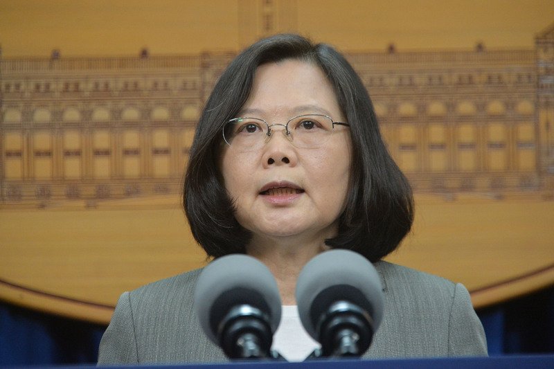 総統：威嚇による妥協、譲歩断じてない