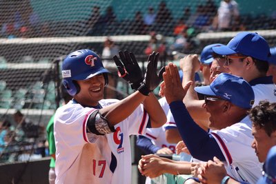 林子偉、大リーグ初打席でヒット