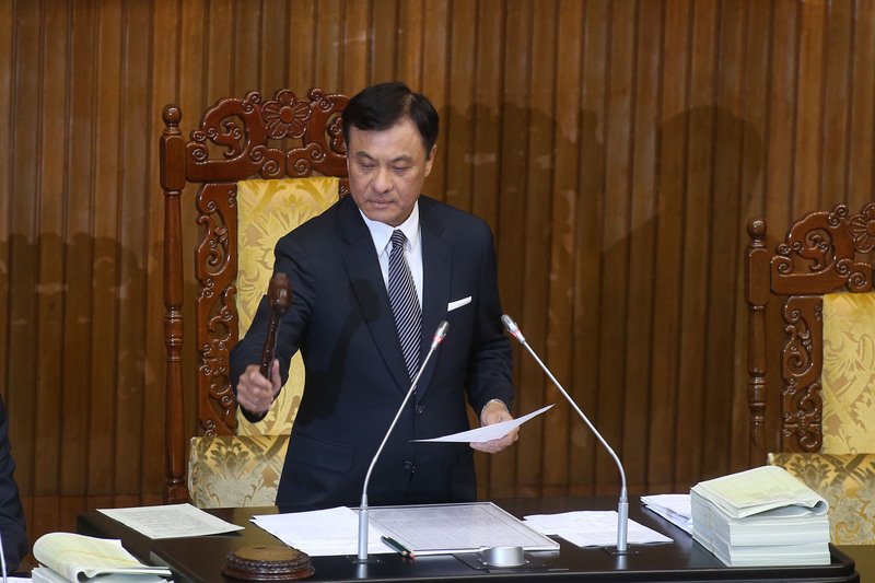 立法院、公務員退職金関連法改正を通過