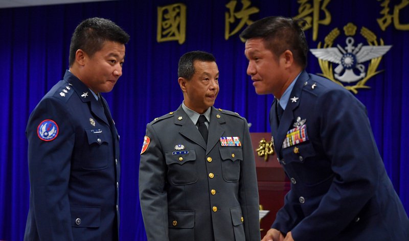 中共軍機が訓練、国防部「怯まない」
